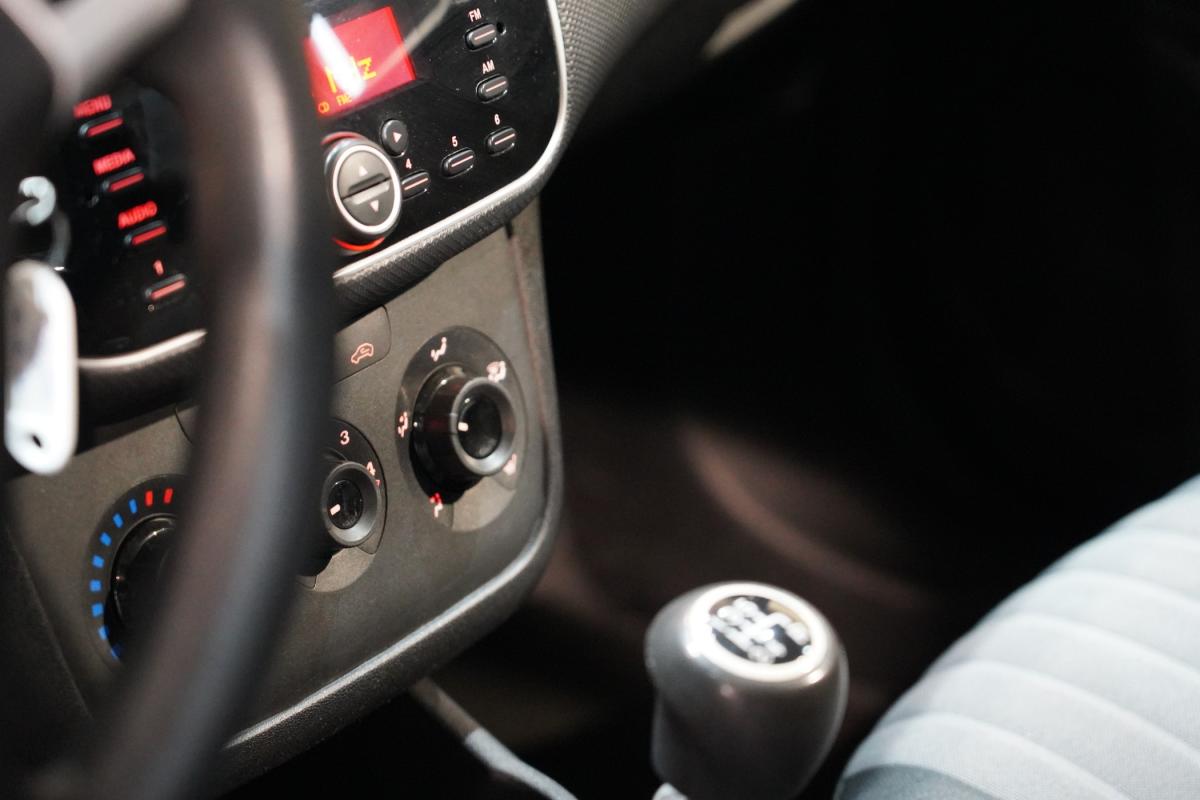 fiat-punto-2012-gasolina-1242cc