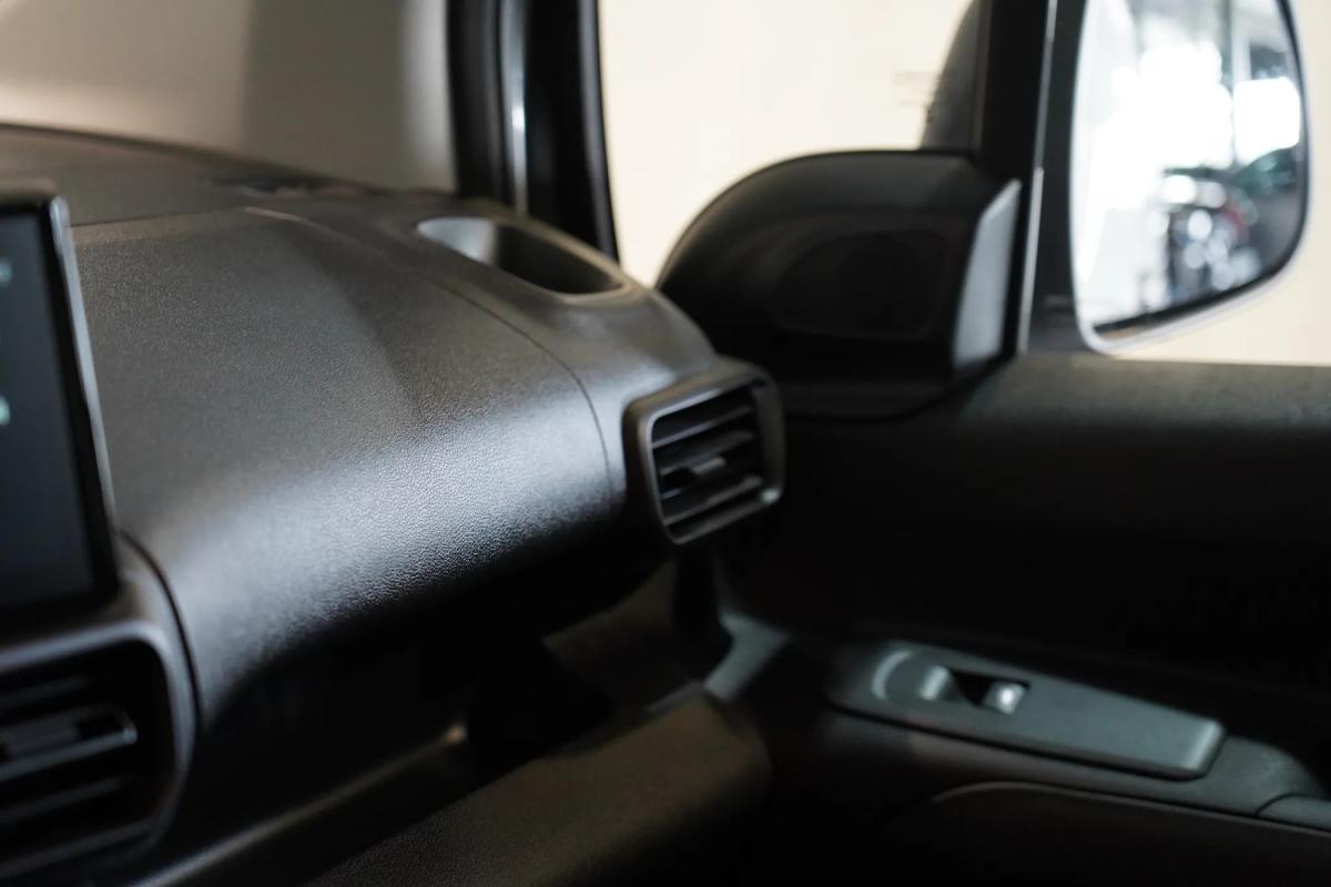 citroen-berlingo-2025-diesel-1499cc