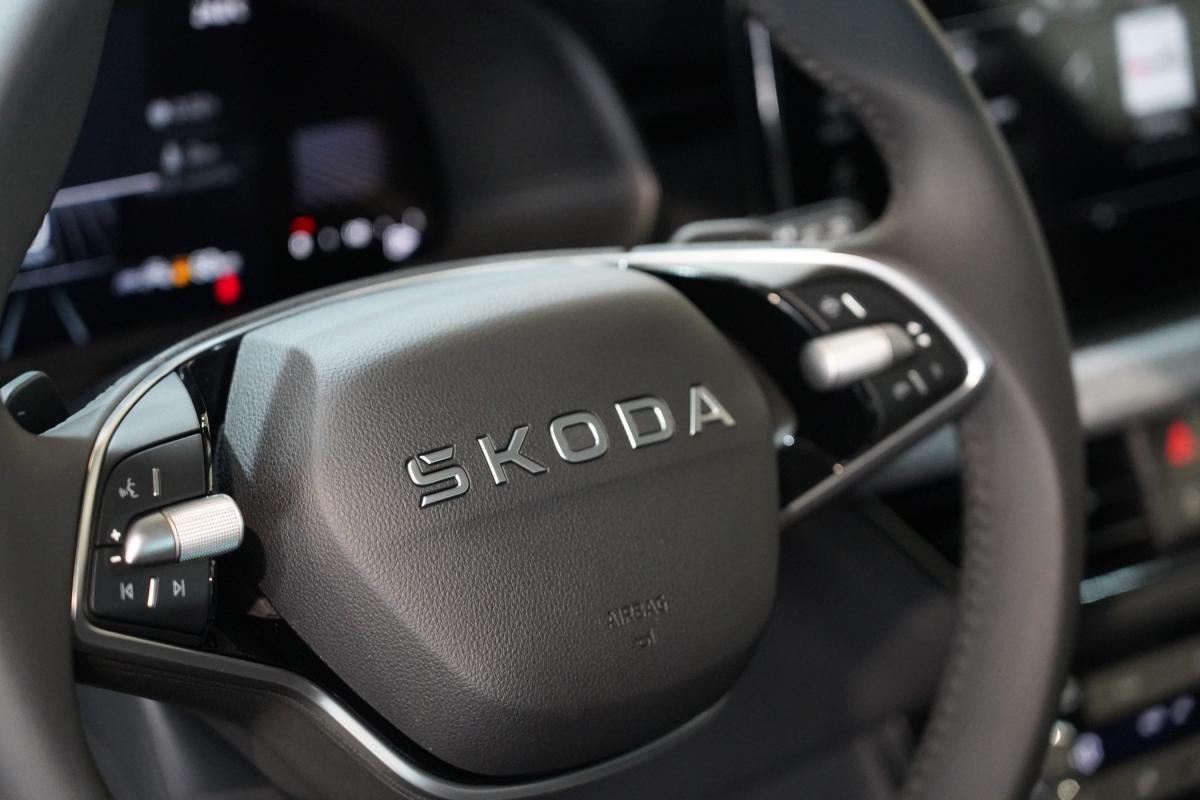 skoda-kamiq-2025-gasolina-999cc