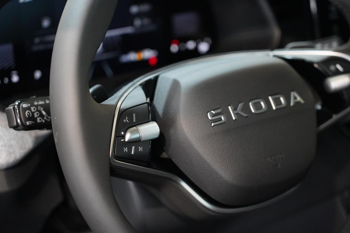 skoda-kamiq-2025-gasolina-999cc