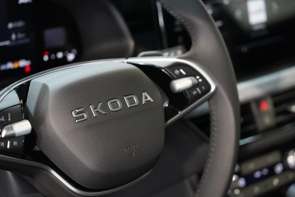 skoda-kamiq-2025-gasolina-999cc
