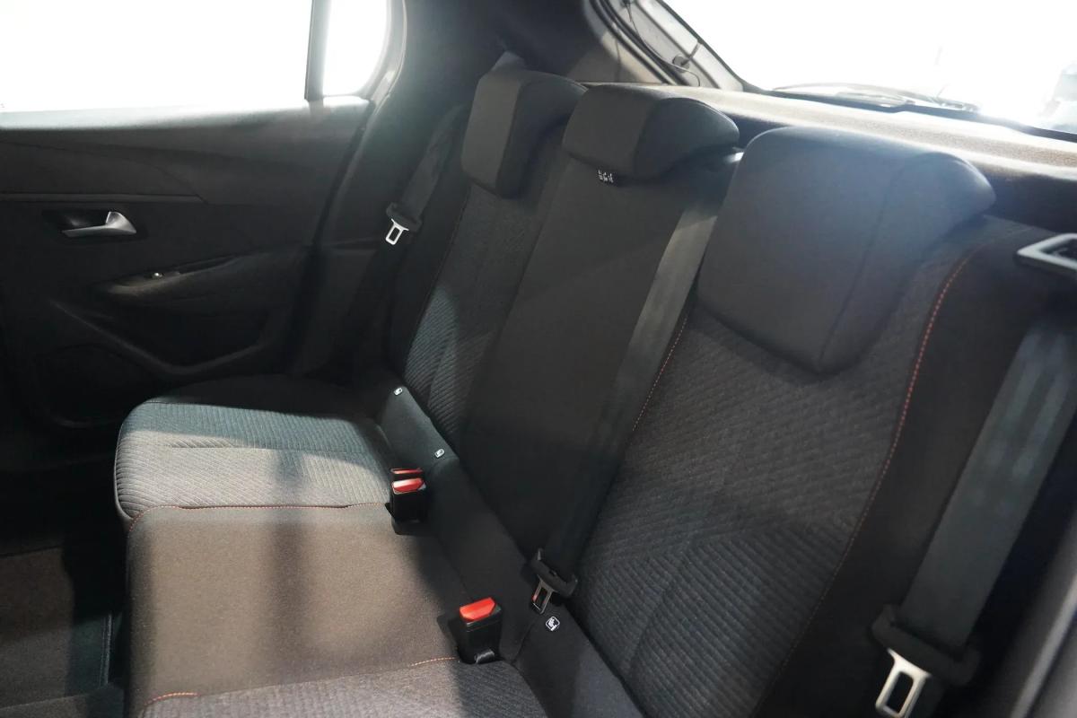 peugeot-208-2026-gasolina-1199cc