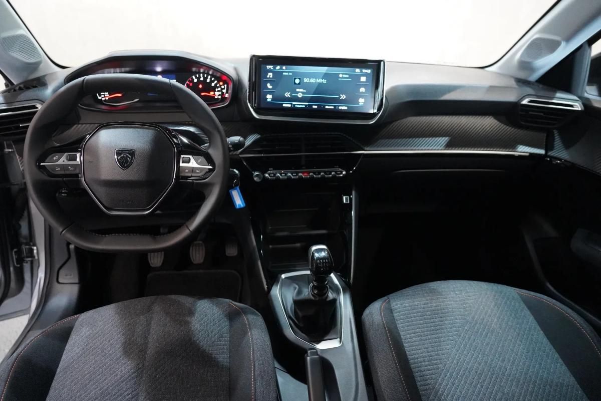 peugeot-208-2026-gasolina-1199cc