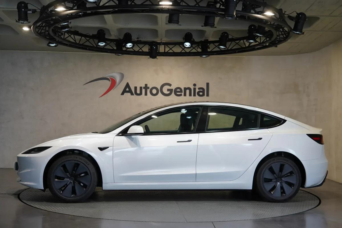 tesla-model-3-2024-eletrico-500cc
