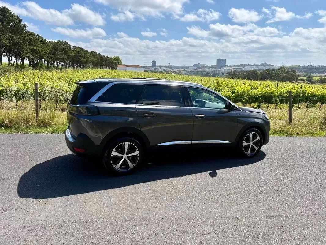 peugeot-5008-2021-diesel-1997cc
