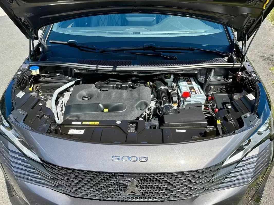 peugeot-5008-2021-diesel-1997cc