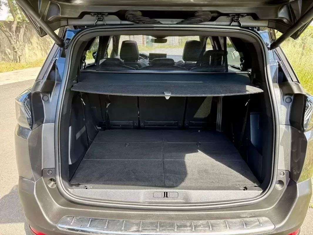 peugeot-5008-2021-diesel-1997cc