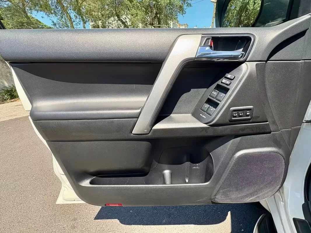 toyota-land-cruiser-2017-diesel-2755cc