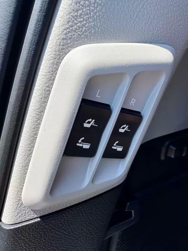 toyota-land-cruiser-2017-diesel-2755cc