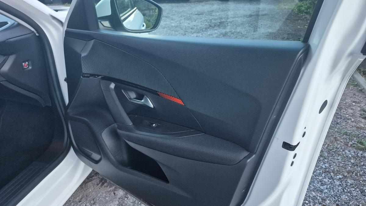 peugeot-2008-1-2-puretech-2021-gasolina-1199cc