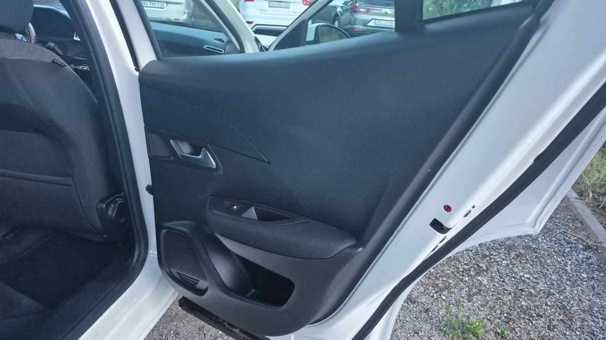 peugeot-2008-1-2-puretech-2021-gasolina-1199cc