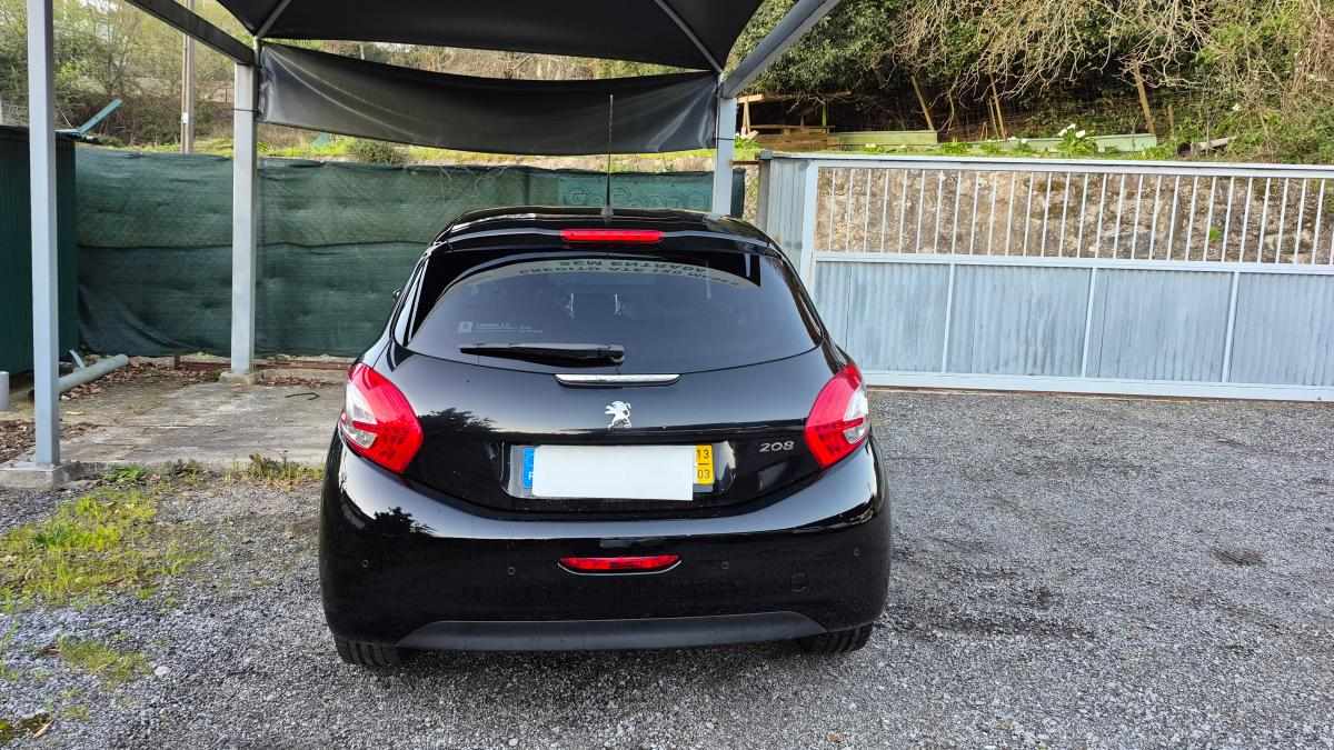 peugeot-208-1-2-vti-2013-gasolina-1199cc
