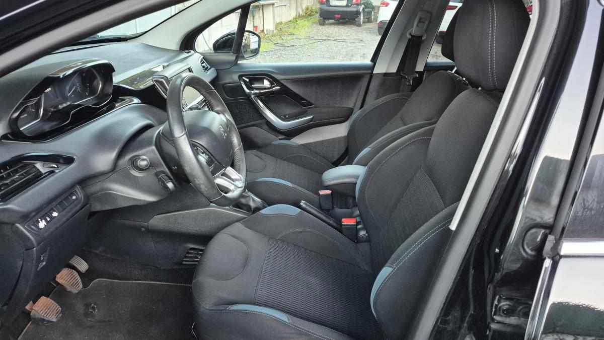 peugeot-208-1-2-vti-2013-gasolina-1199cc
