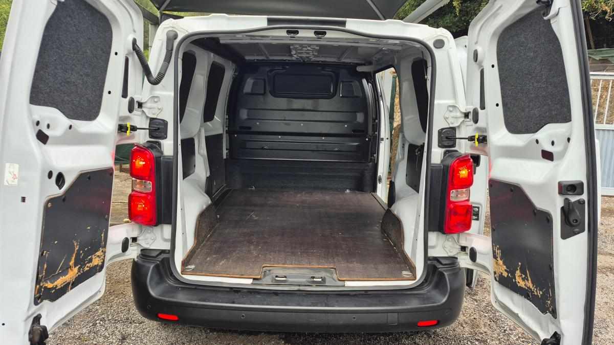 peugeot-expert-e-expert-misto-75-kwh-2023-eletrico