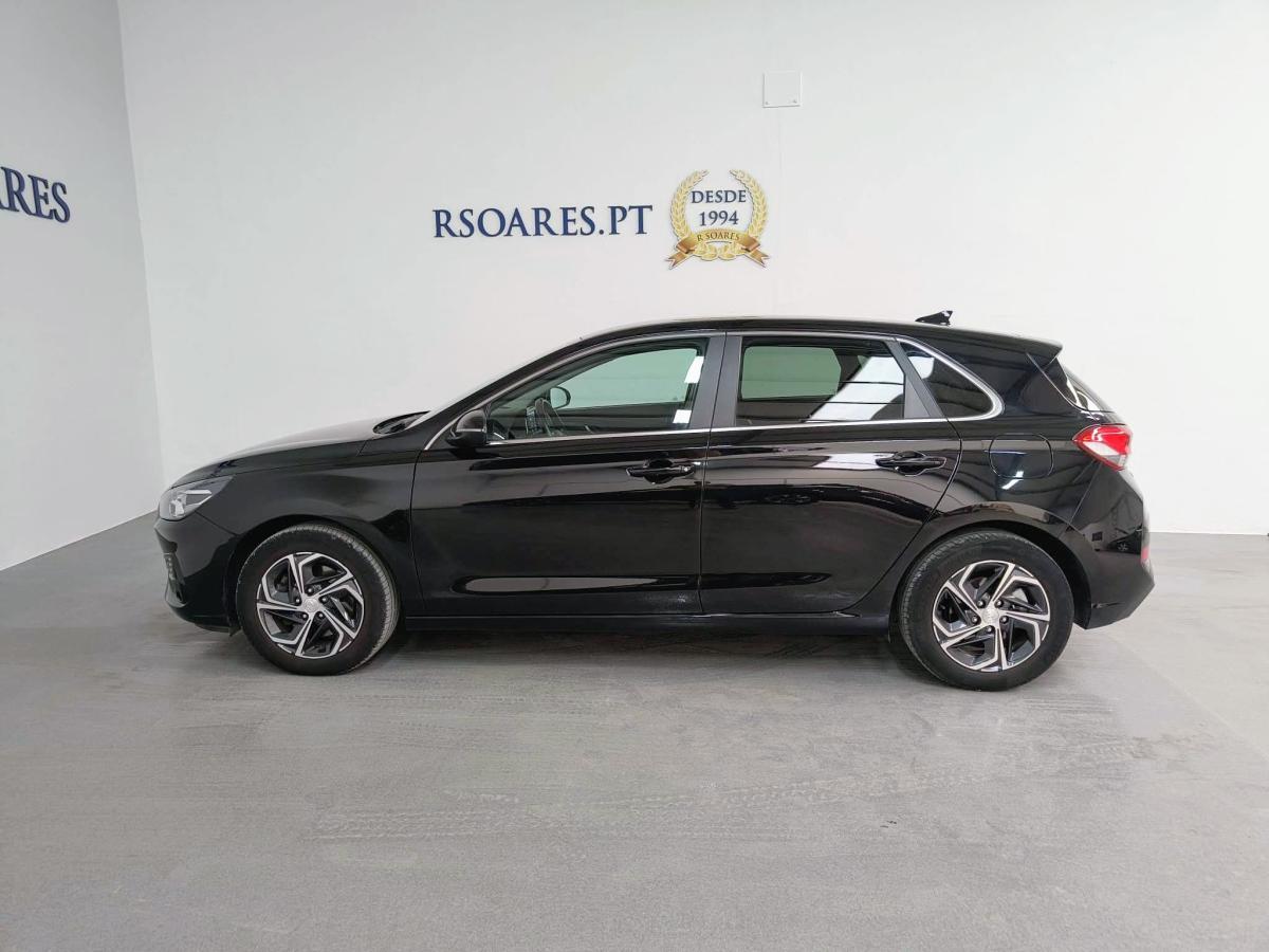 hyundai-i30-2022-gasolina-998cc