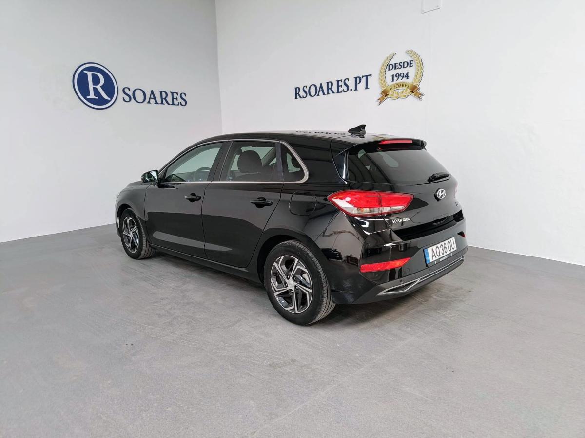 hyundai-i30-2022-gasolina-998cc