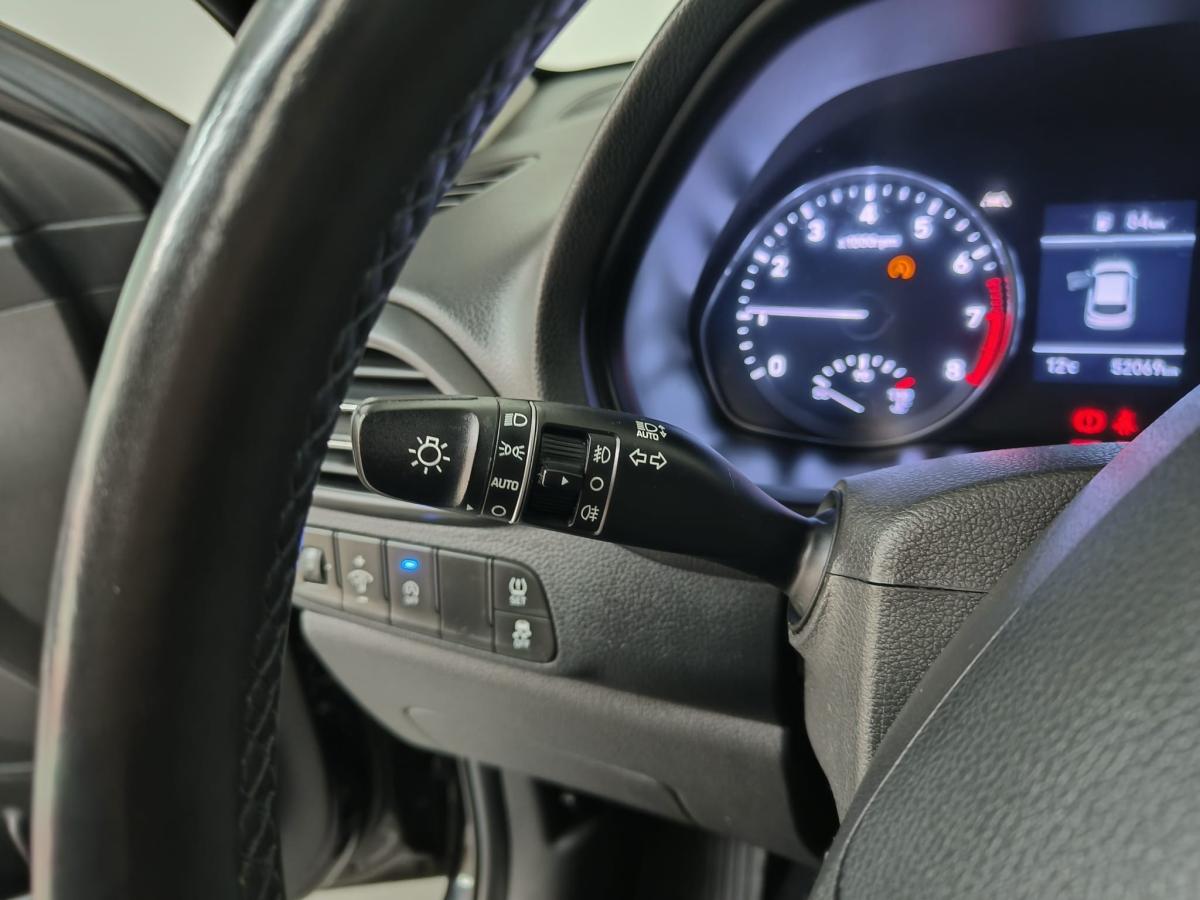 hyundai-i30-2022-gasolina-998cc