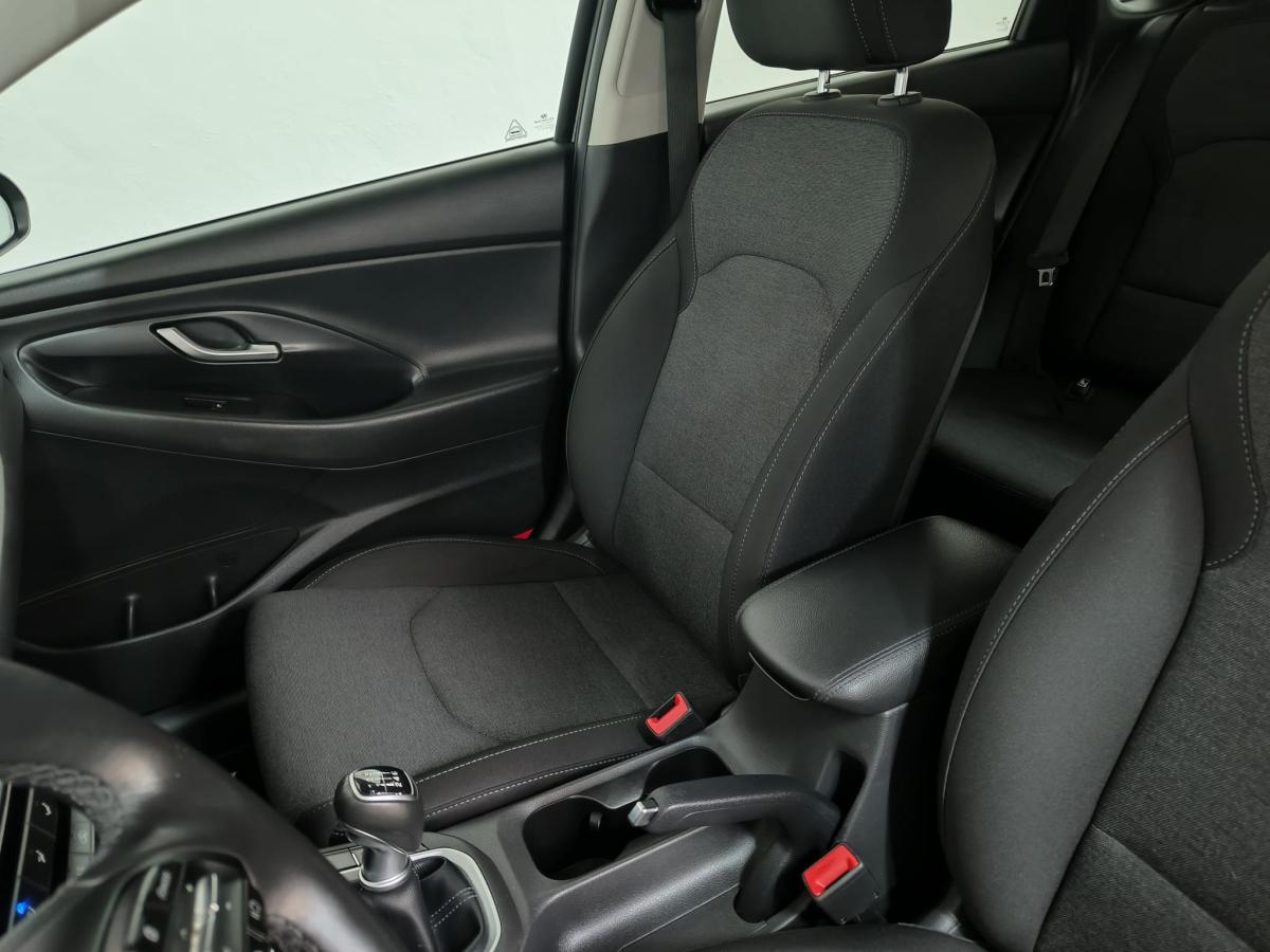 hyundai-i30-2022-gasolina-998cc