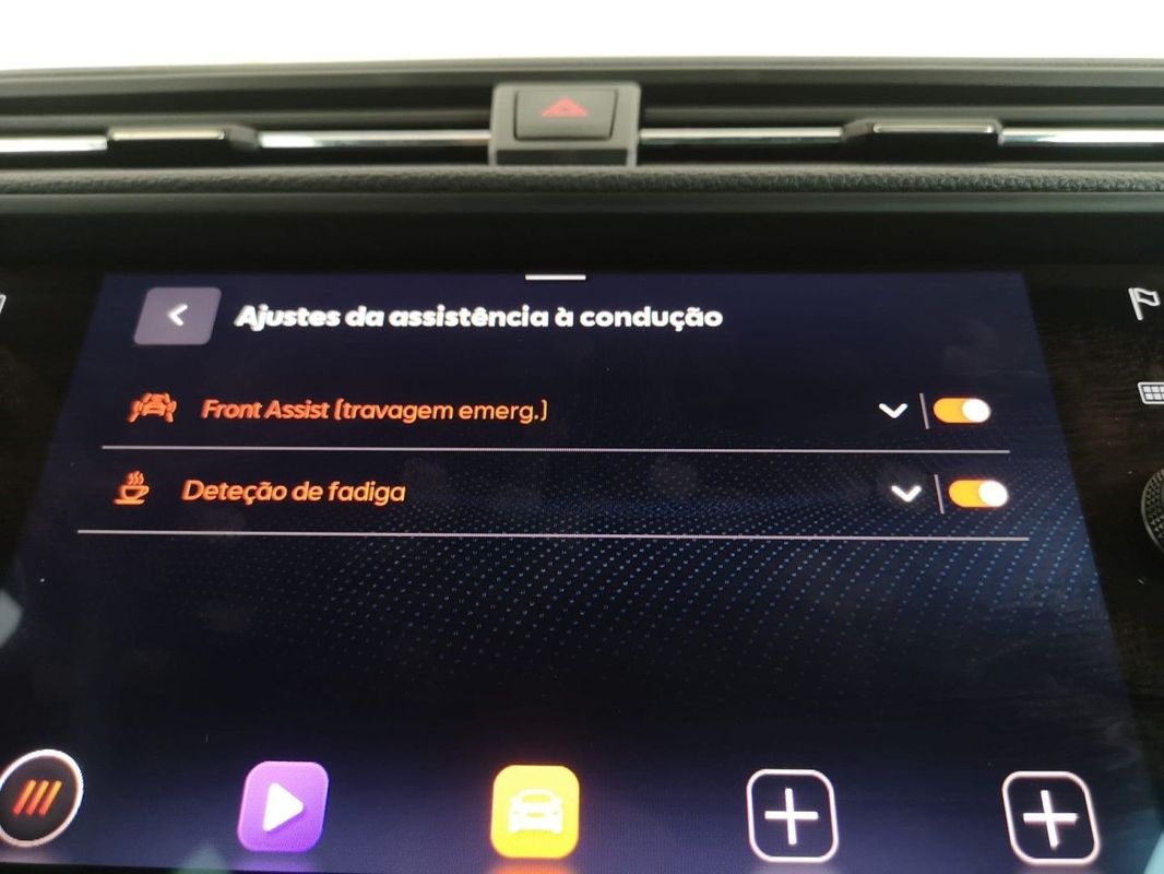 seat-arona-2021-gasolina-999cc