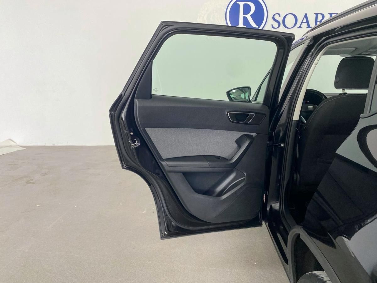 seat-ateca-2023-gasolina-999cc