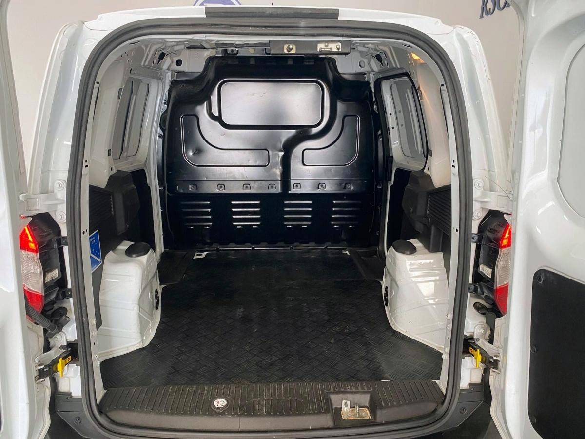 ford-transit-courier-2020-diesel-1499cc