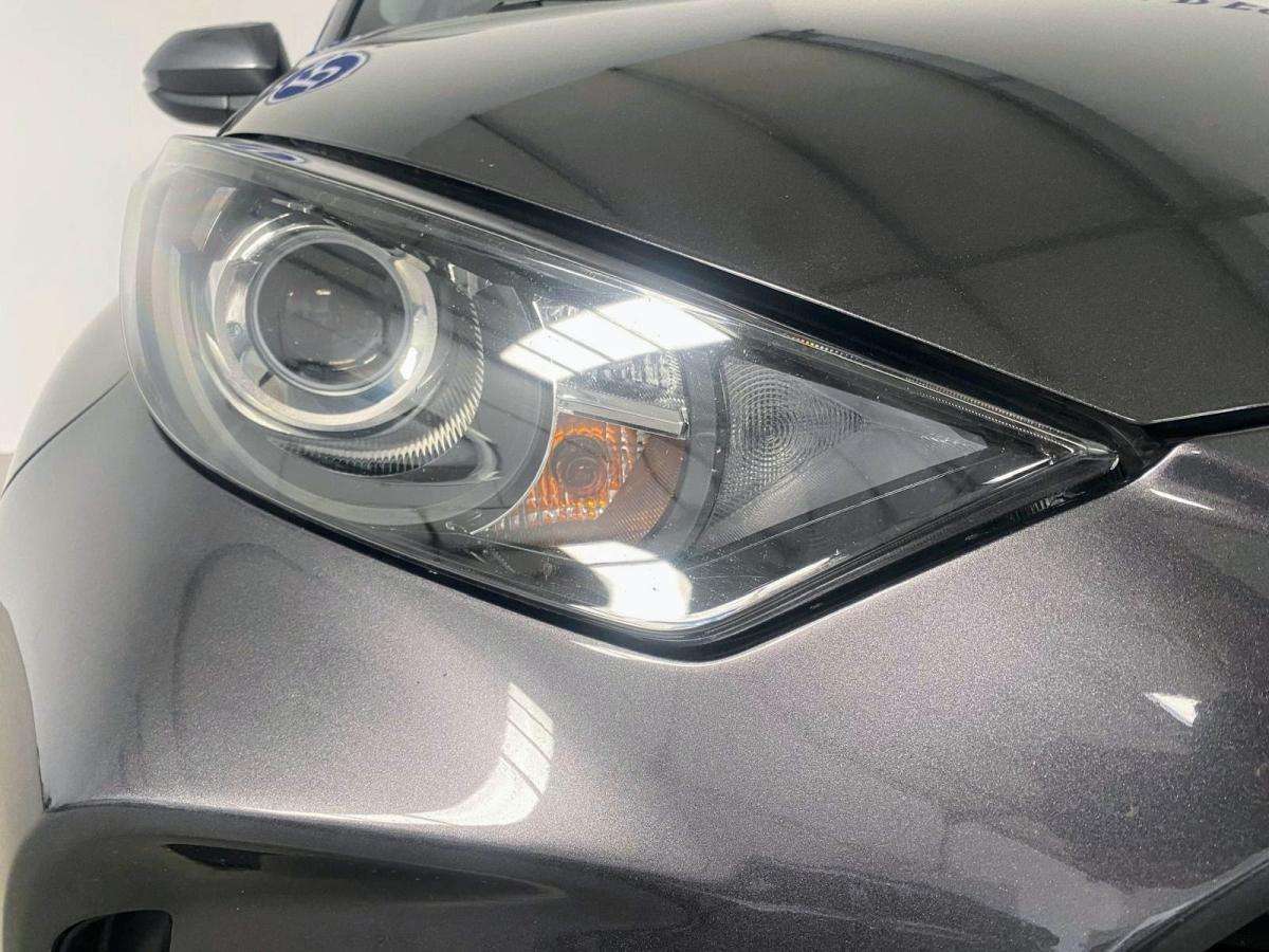 toyota-yaris-2022-hibrido-a-gasolina-1490cc