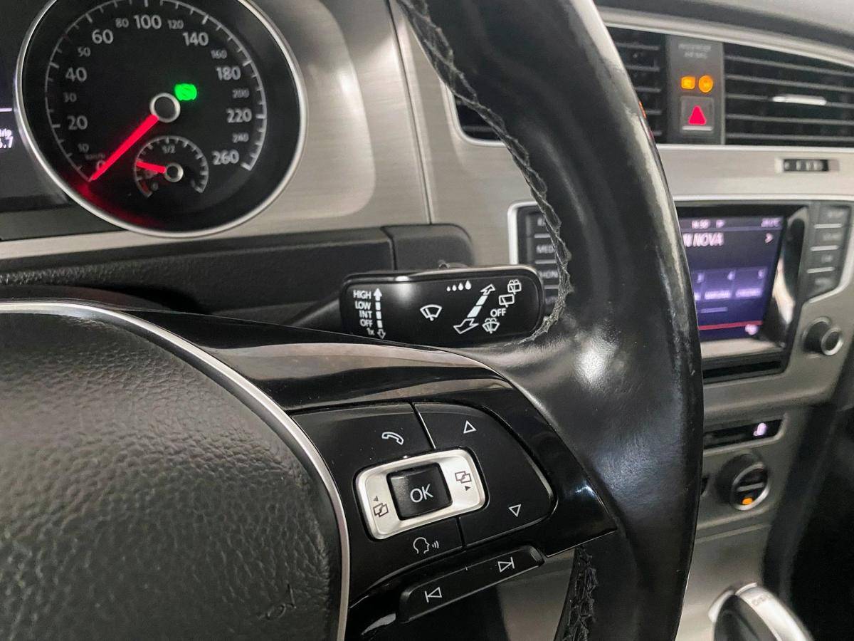 volkswagen-golf-variant-2015-diesel-1598cc