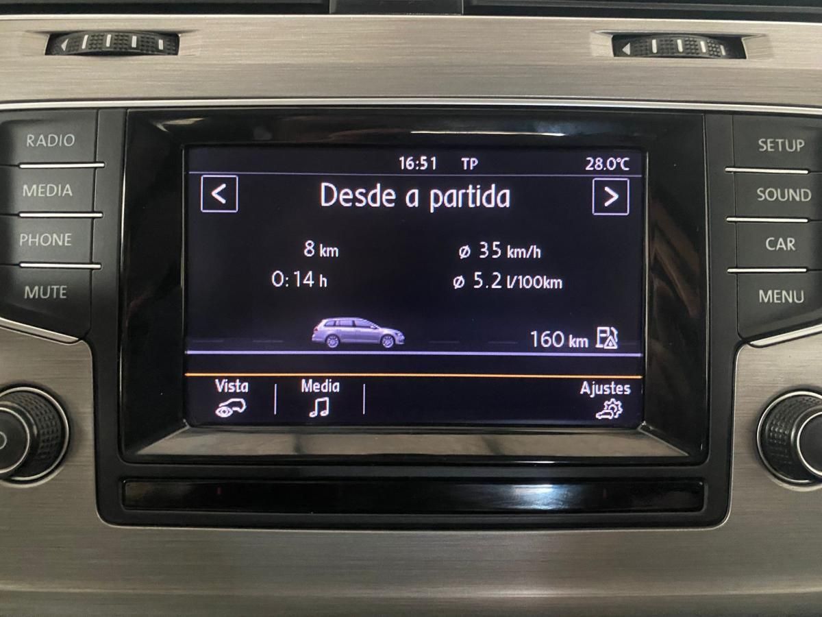 volkswagen-golf-variant-2015-diesel-1598cc