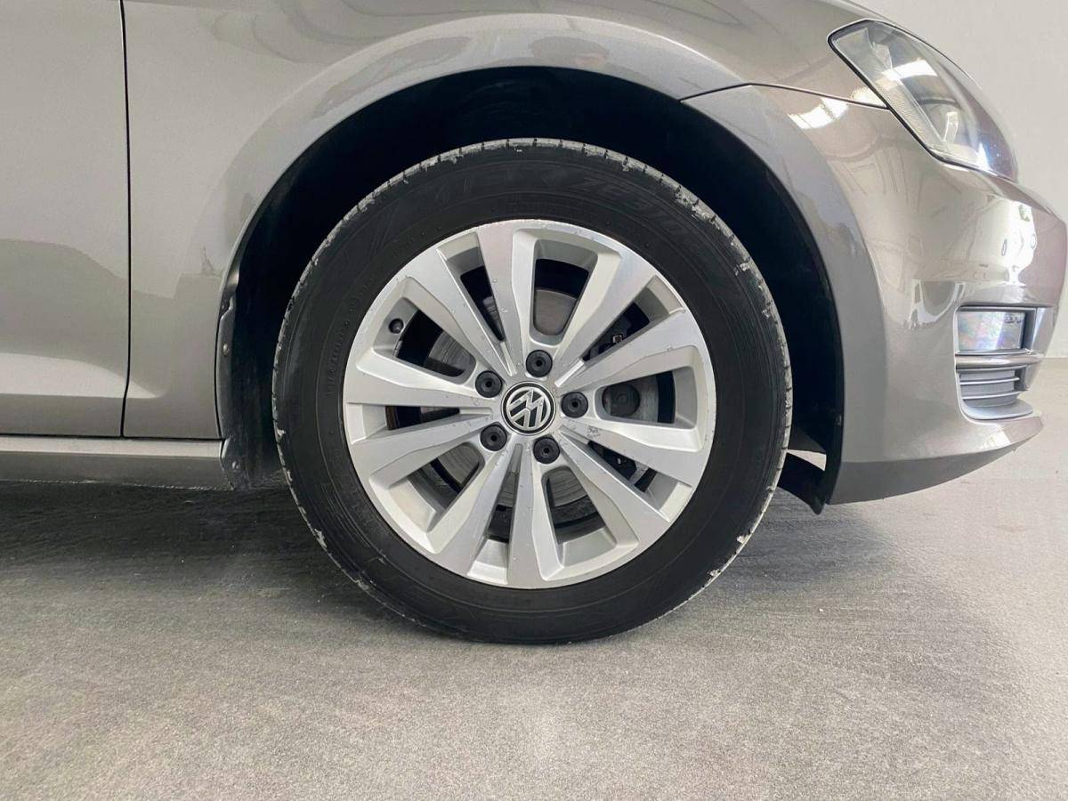 volkswagen-golf-variant-2015-diesel-1598cc