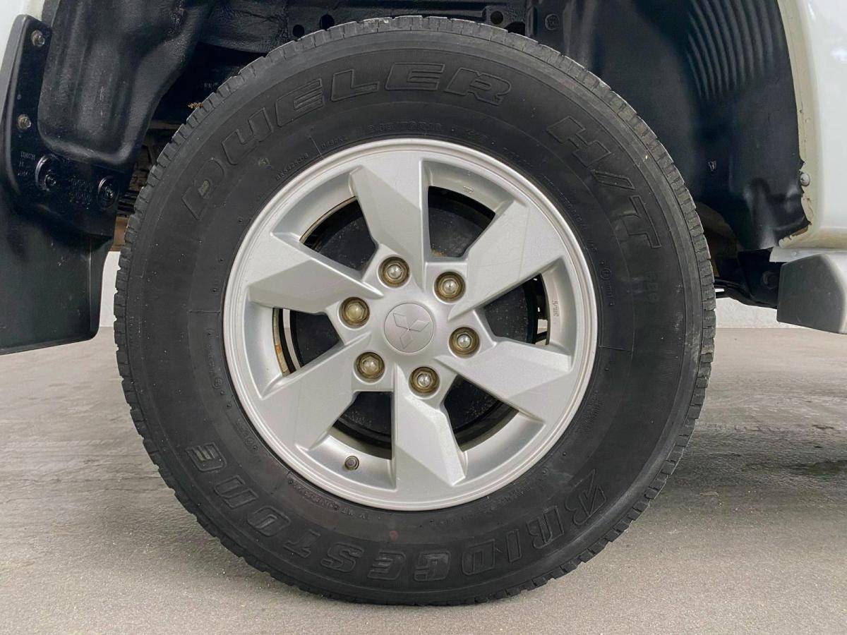 mitsubishi-l200-2021-diesel-2268cc