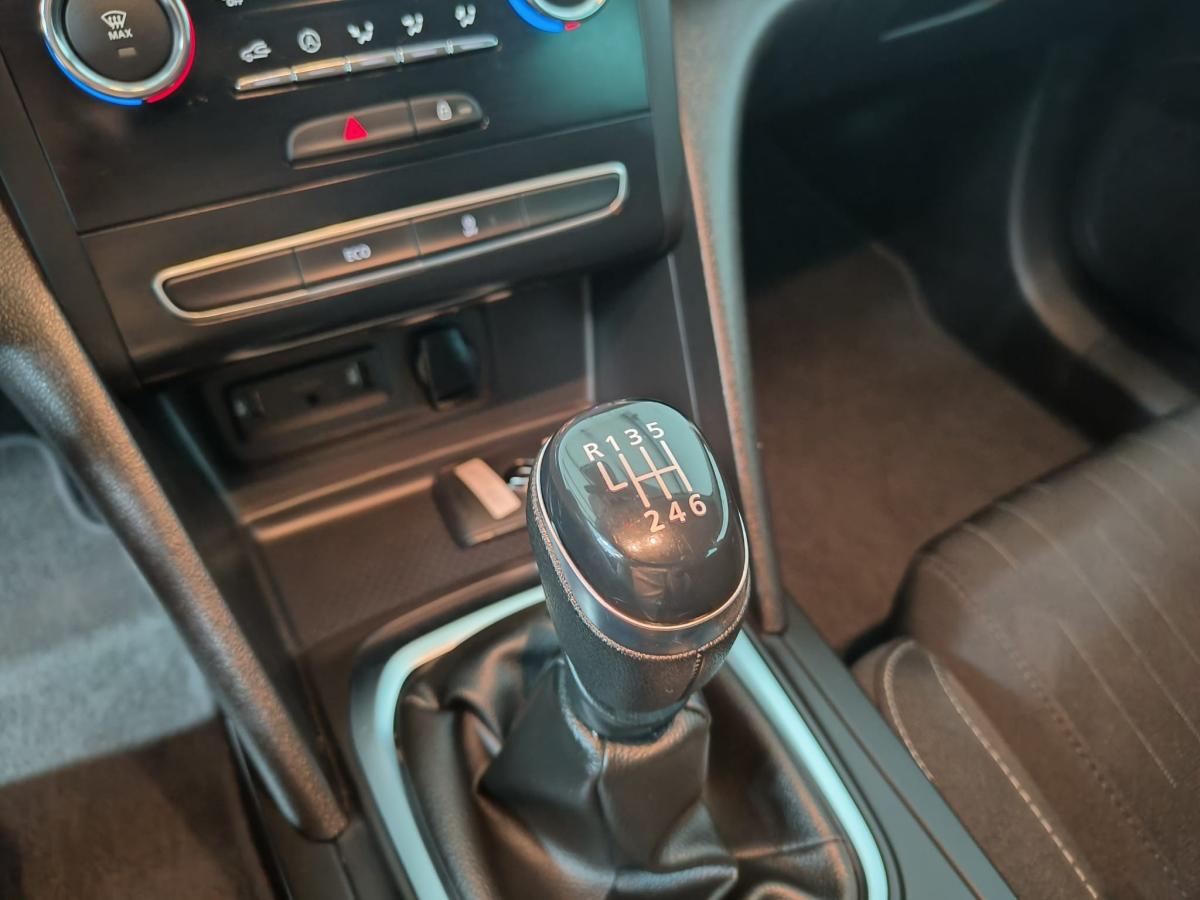 renault-megane-sport-tourer-2020-diesel-1461cc