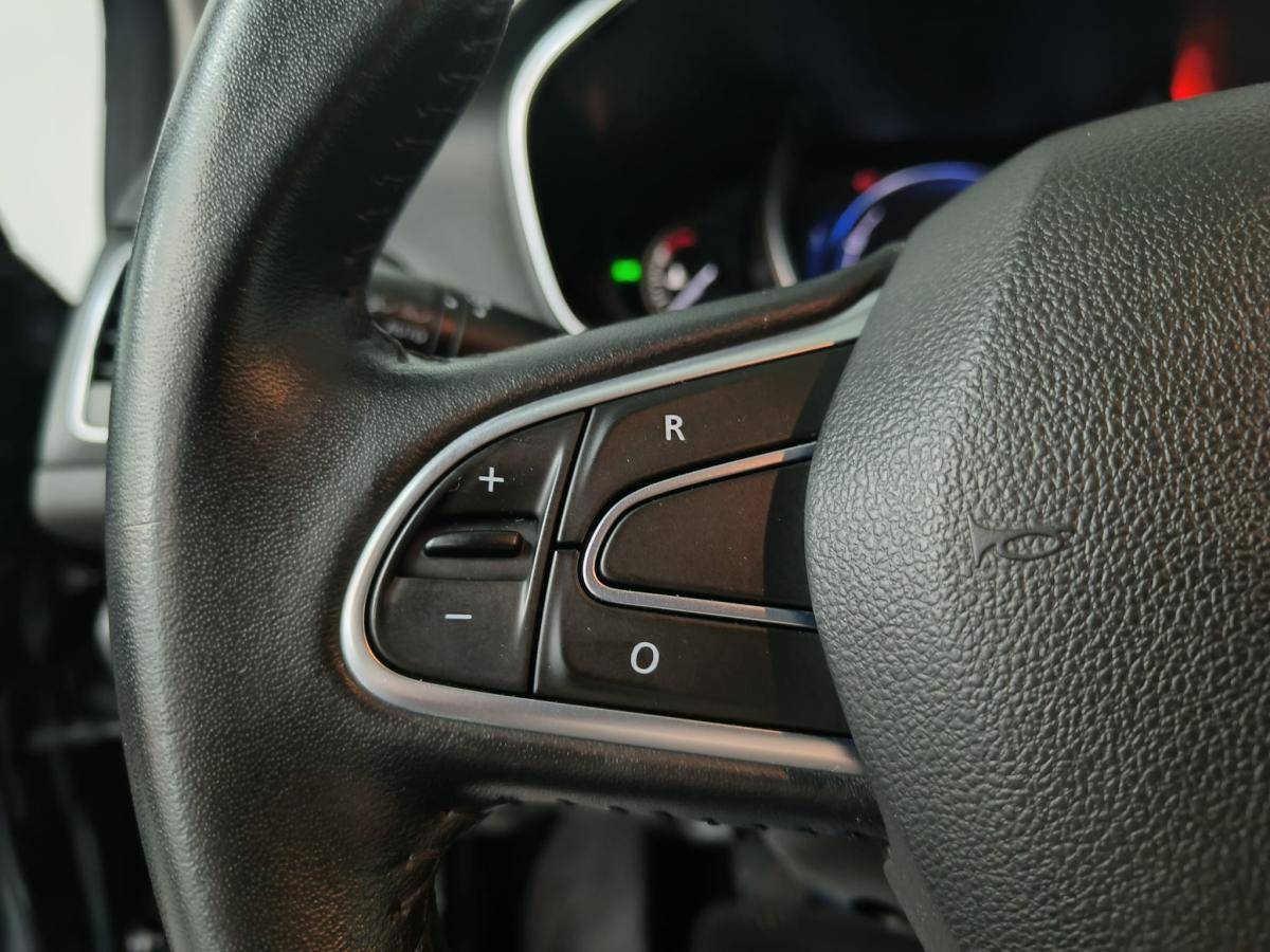 renault-megane-sport-tourer-2020-diesel-1461cc