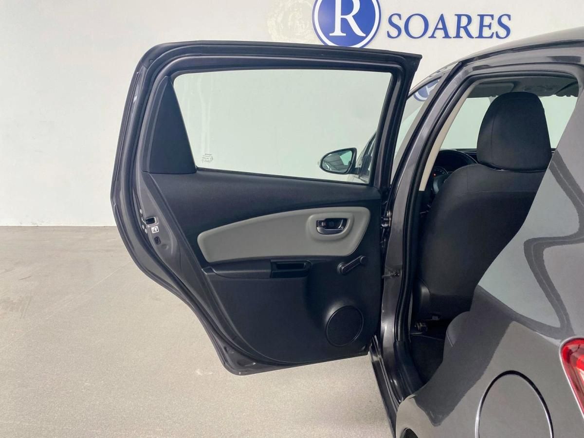 toyota-yaris-2020-gasolina-998cc