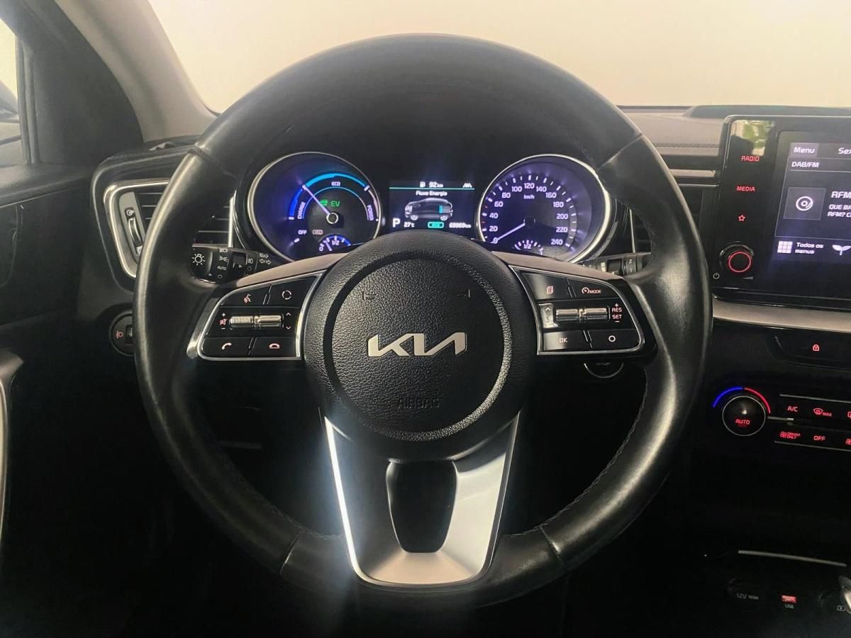 kia-xceed-2022-hibrido-a-gasolina-1580cc