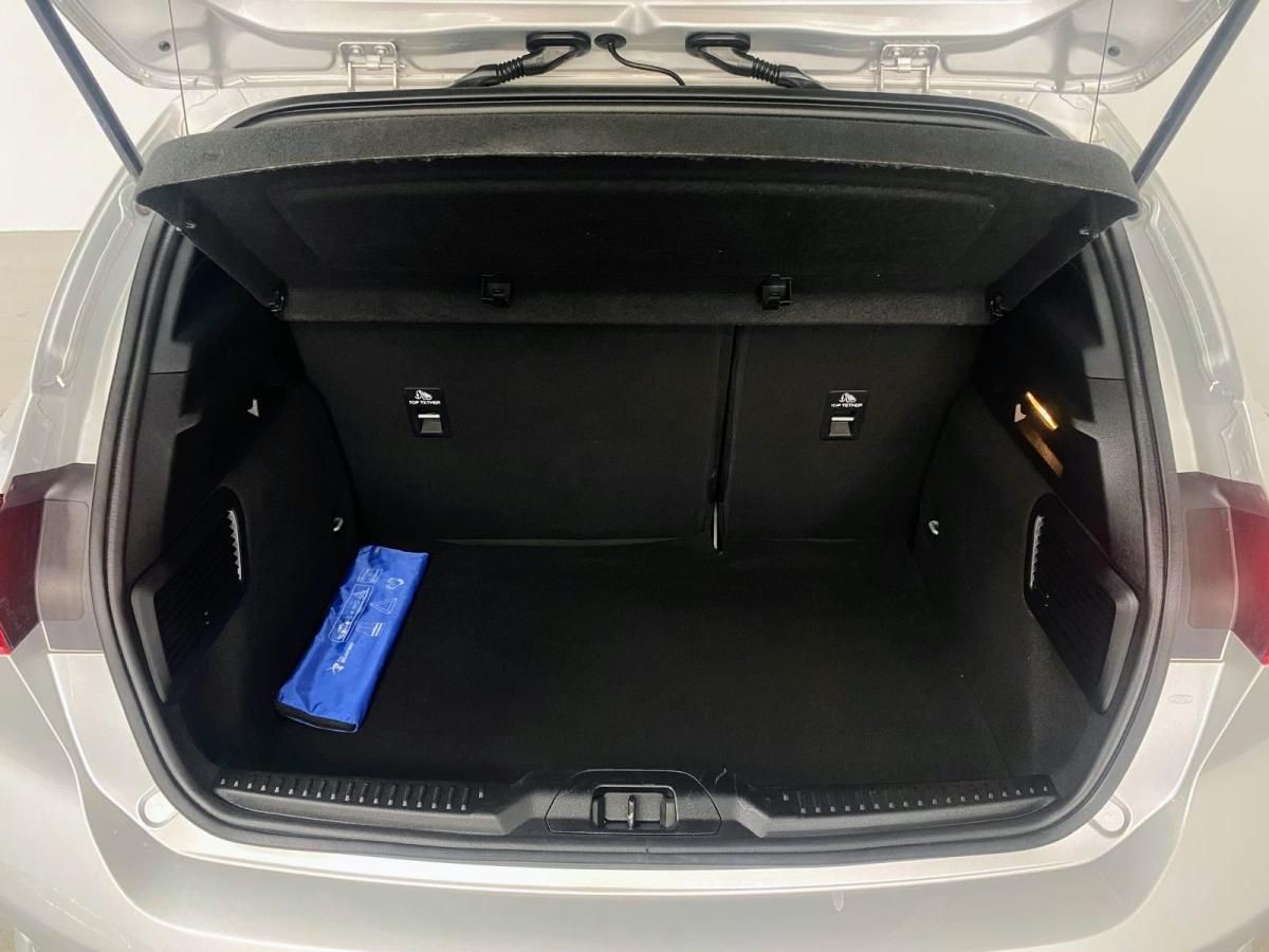ford-focus-2023-gasolina-998cc