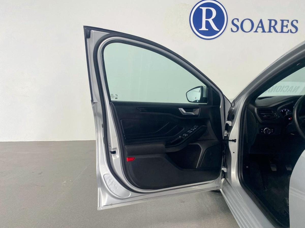 ford-focus-2023-gasolina-998cc