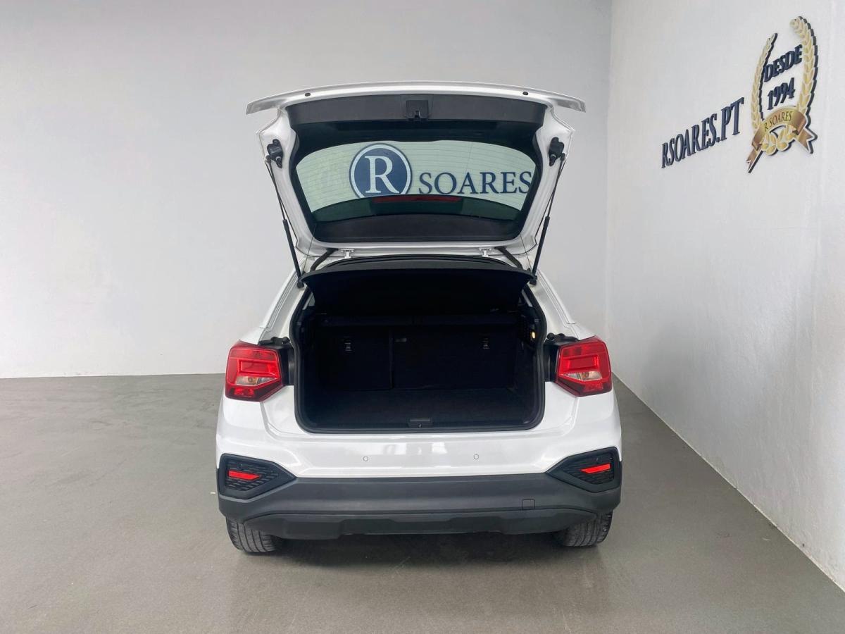 audi-q2-2023-gasolina-999cc