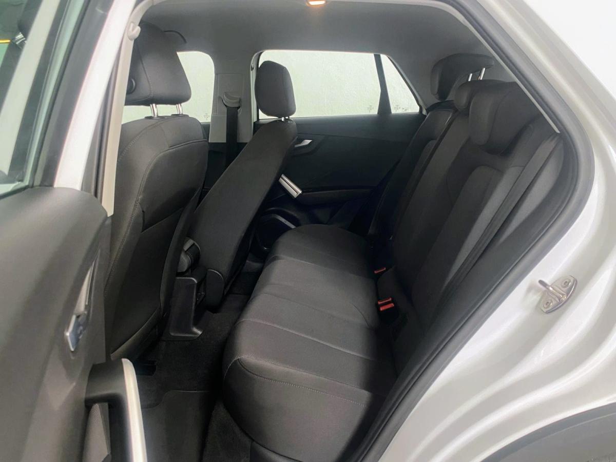 audi-q2-2023-gasolina-999cc