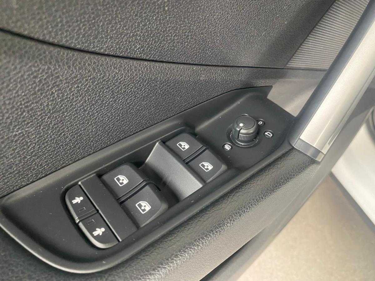 audi-q2-2023-gasolina-999cc
