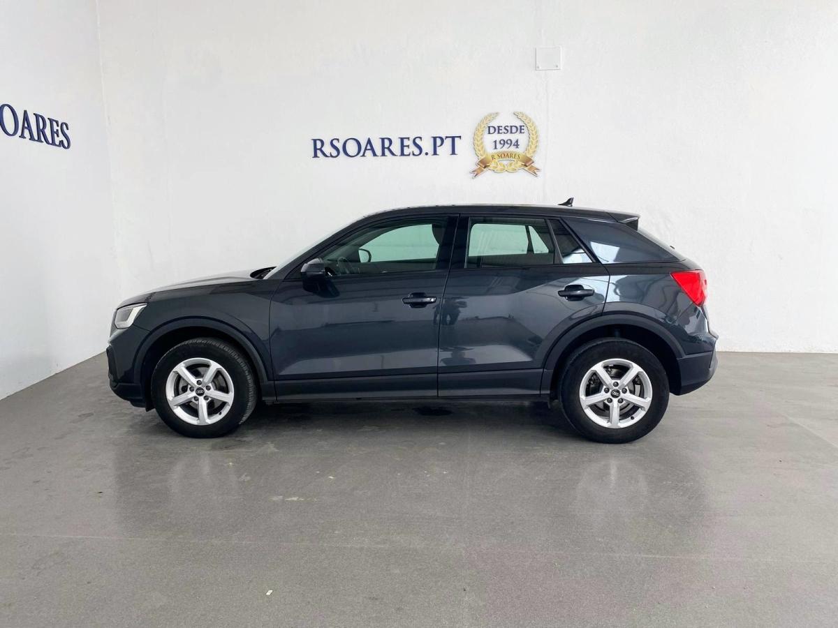 audi-q2-2023-gasolina-999cc