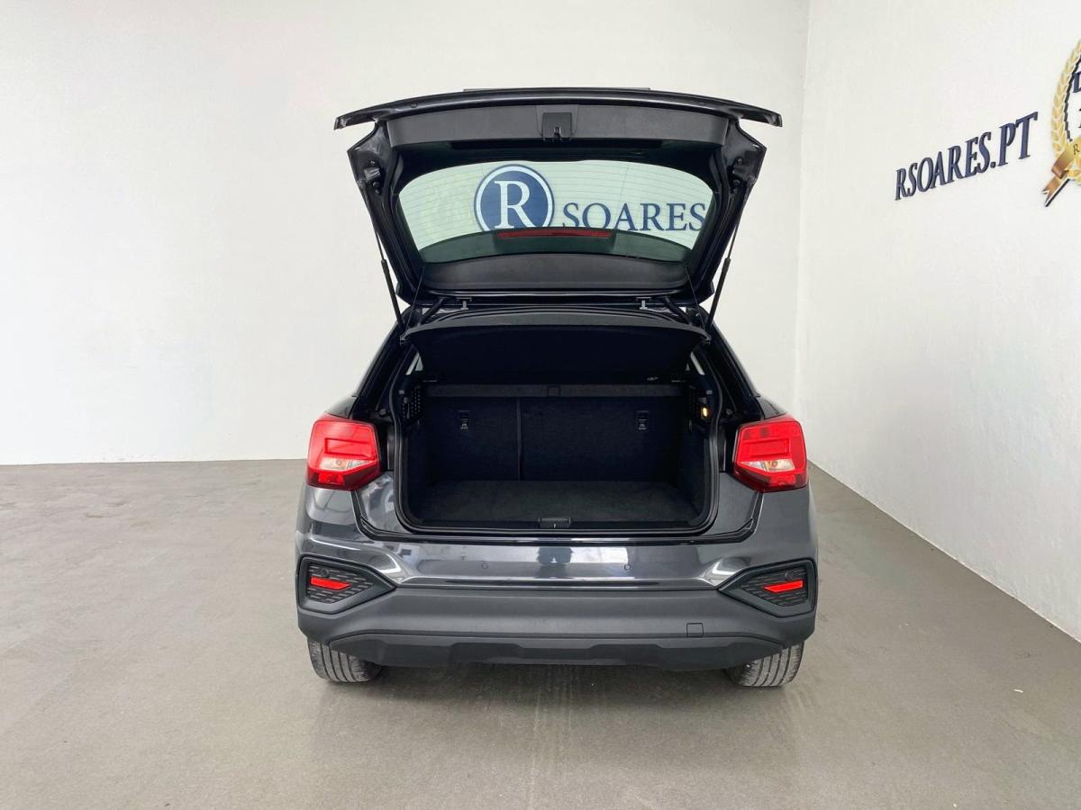 audi-q2-2023-gasolina-999cc