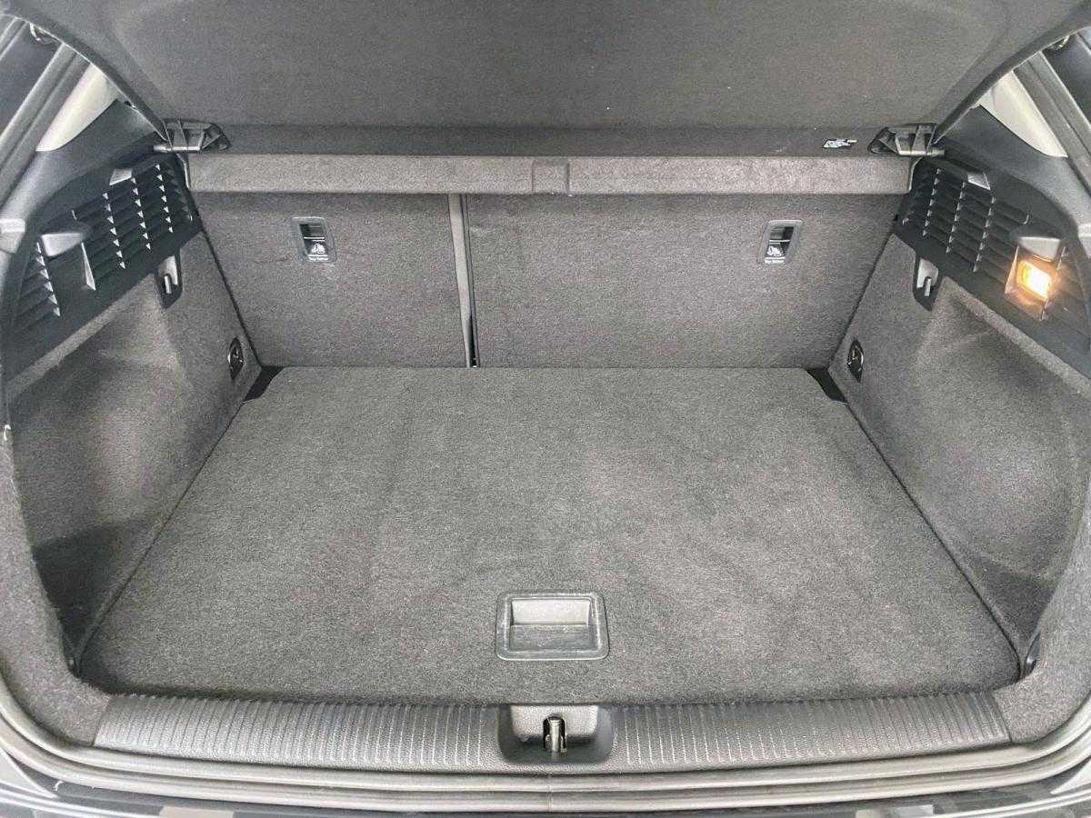 audi-q2-2023-gasolina-999cc