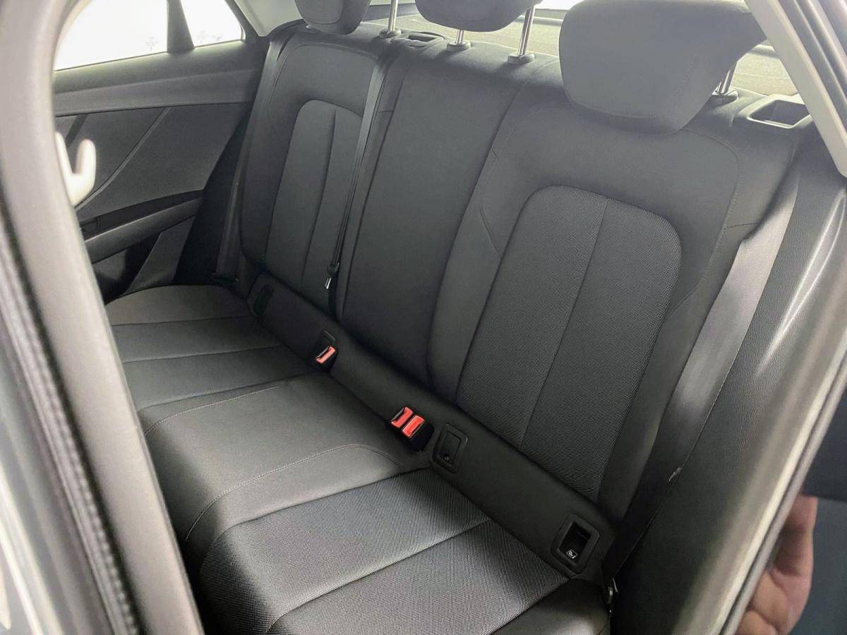 audi-q2-2023-gasolina-999cc