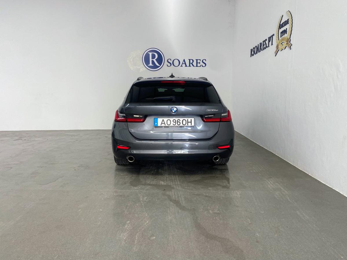 bmw-serie-3-2022-hibrido-a-gasolina-1998cc