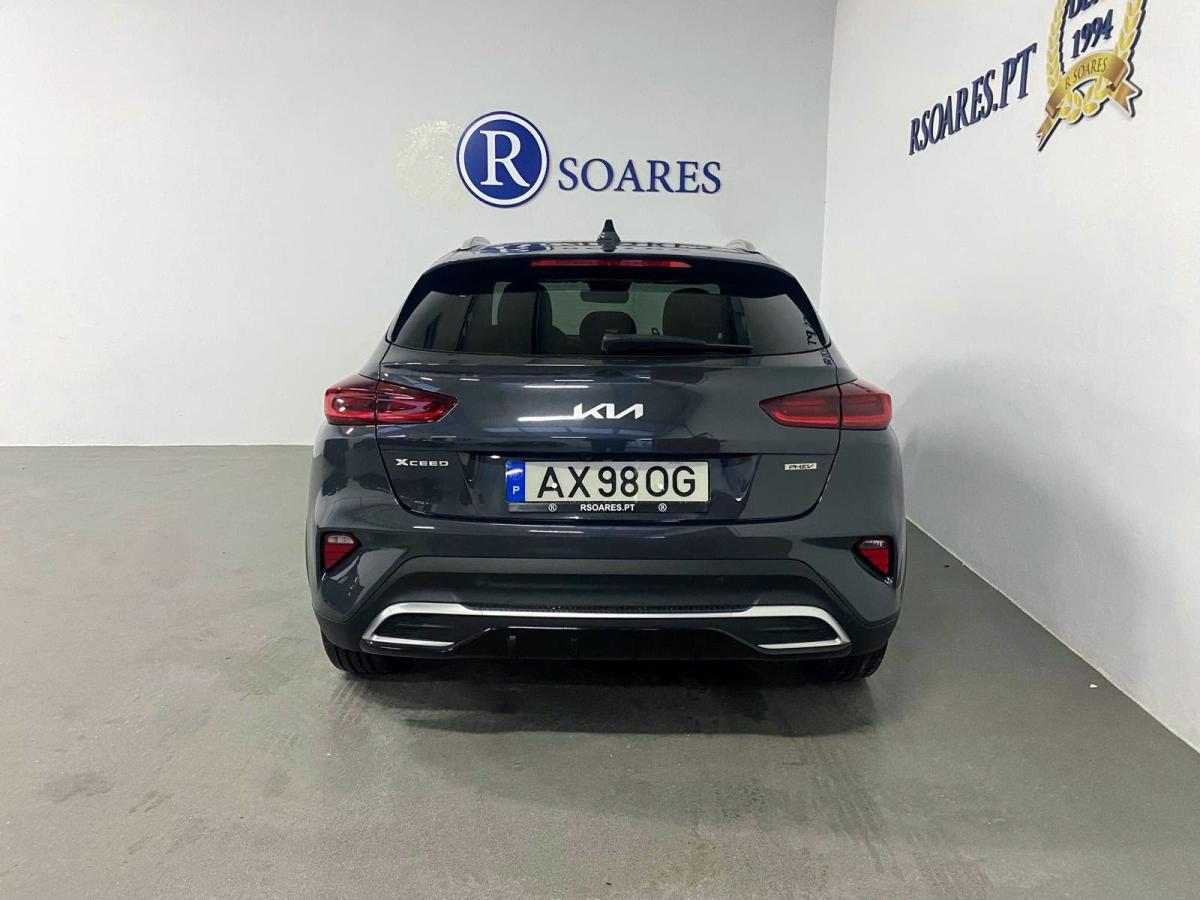 kia-xceed-2023-hibrido-a-gasolina-1580cc
