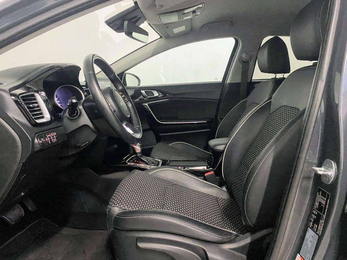 kia-xceed-2023-hibrido-a-gasolina-1580cc