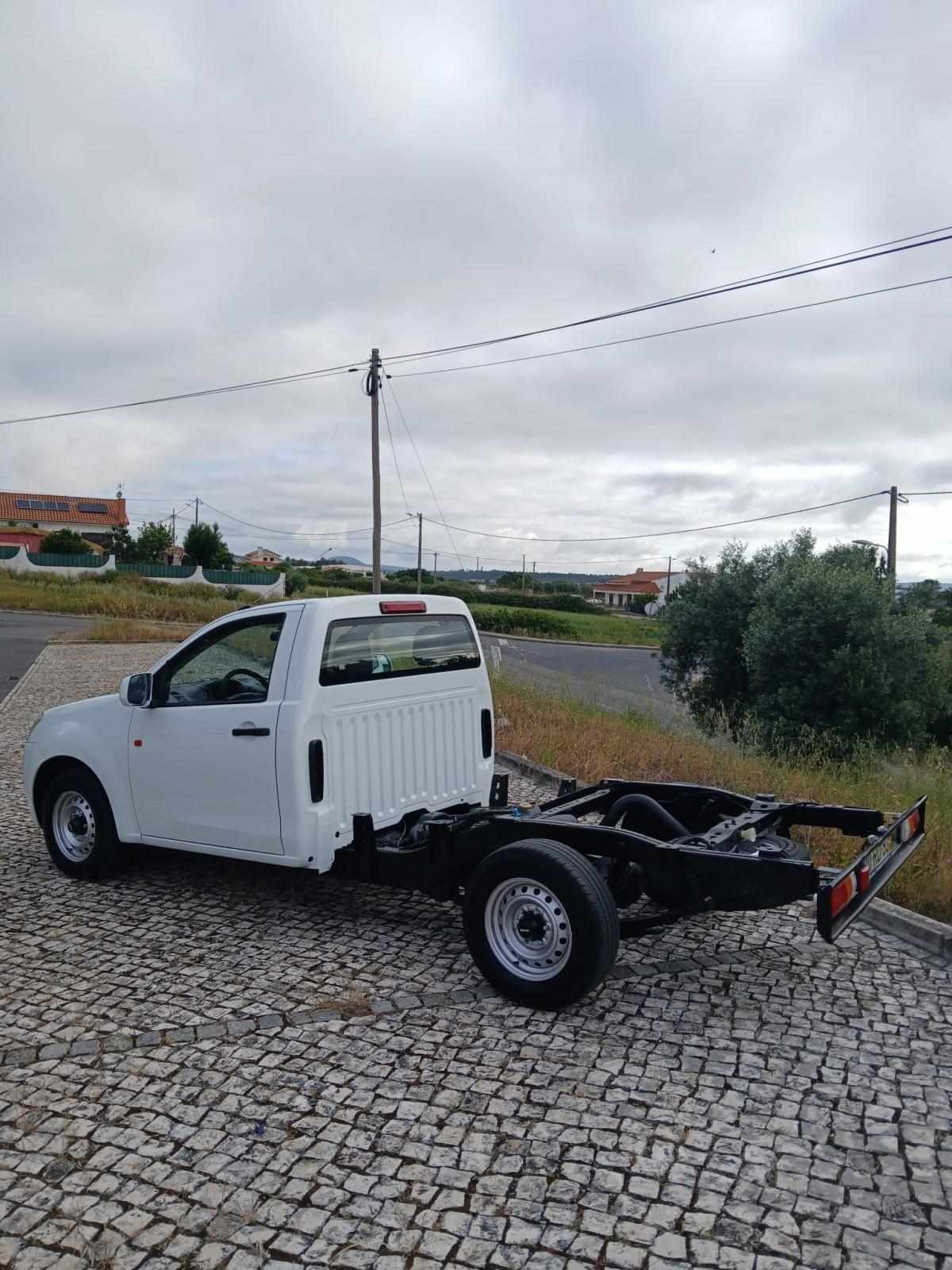 isuzu-d-max-2016-diesel-2499cc