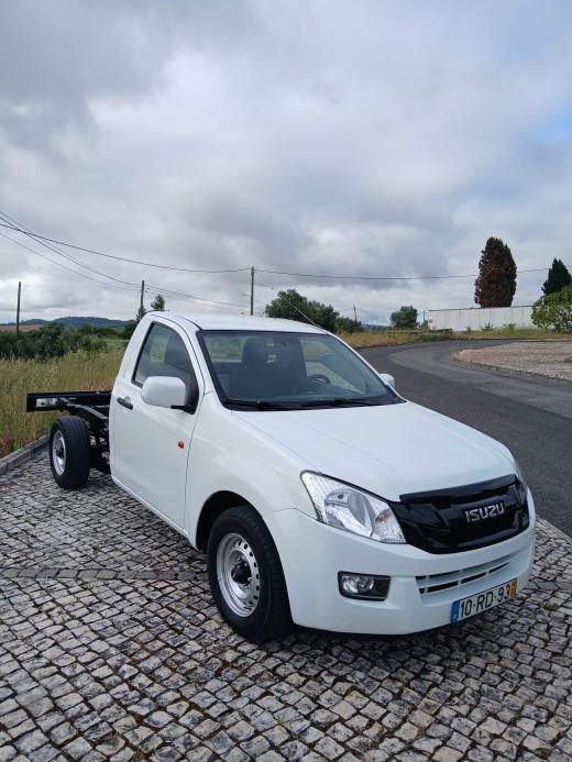 isuzu-d-max-2016-diesel-2499cc