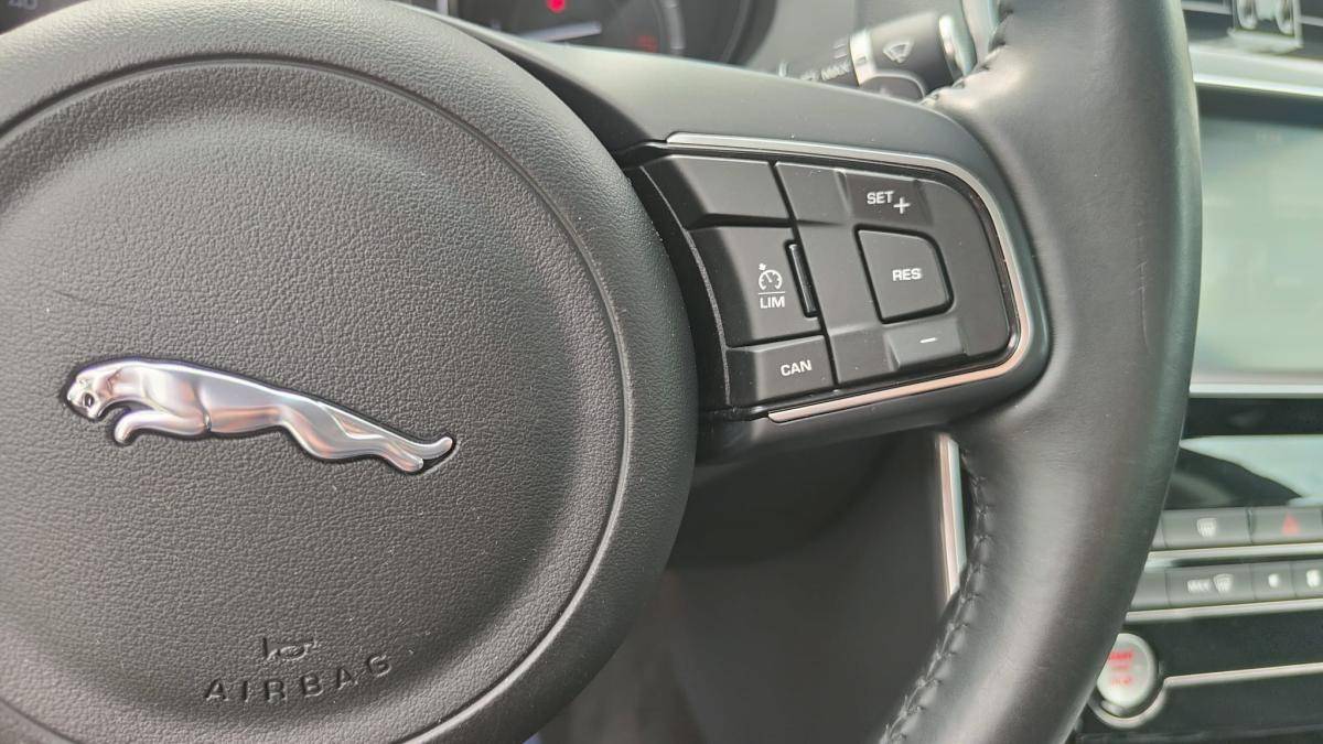 jaguar-xe-2016-diesel-1999cc
