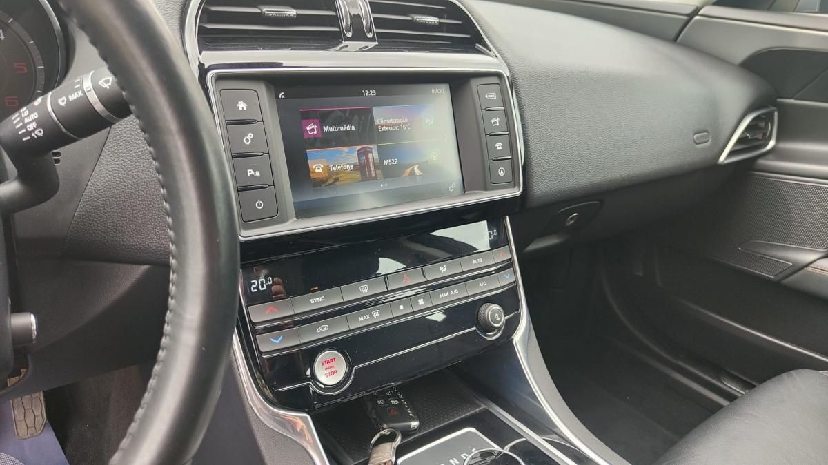jaguar-xe-2016-diesel-1999cc
